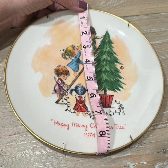 Vintage 1974 Happy Merry Christmas Tree Plate - Picture 8 of 8
